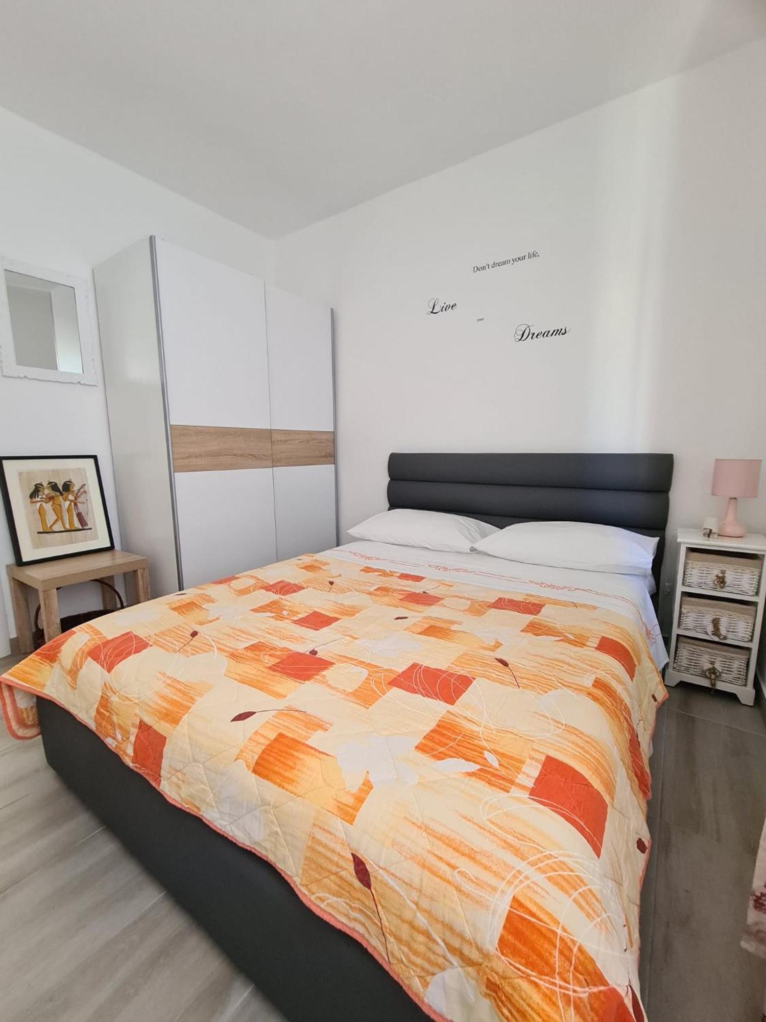 Apartman Varga Trogir Kültér fotó